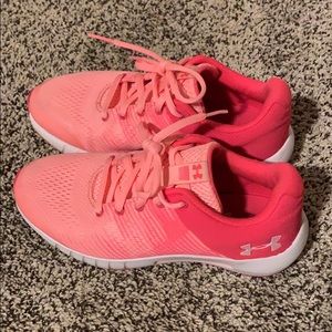 Kids Under Armour tennis shoes